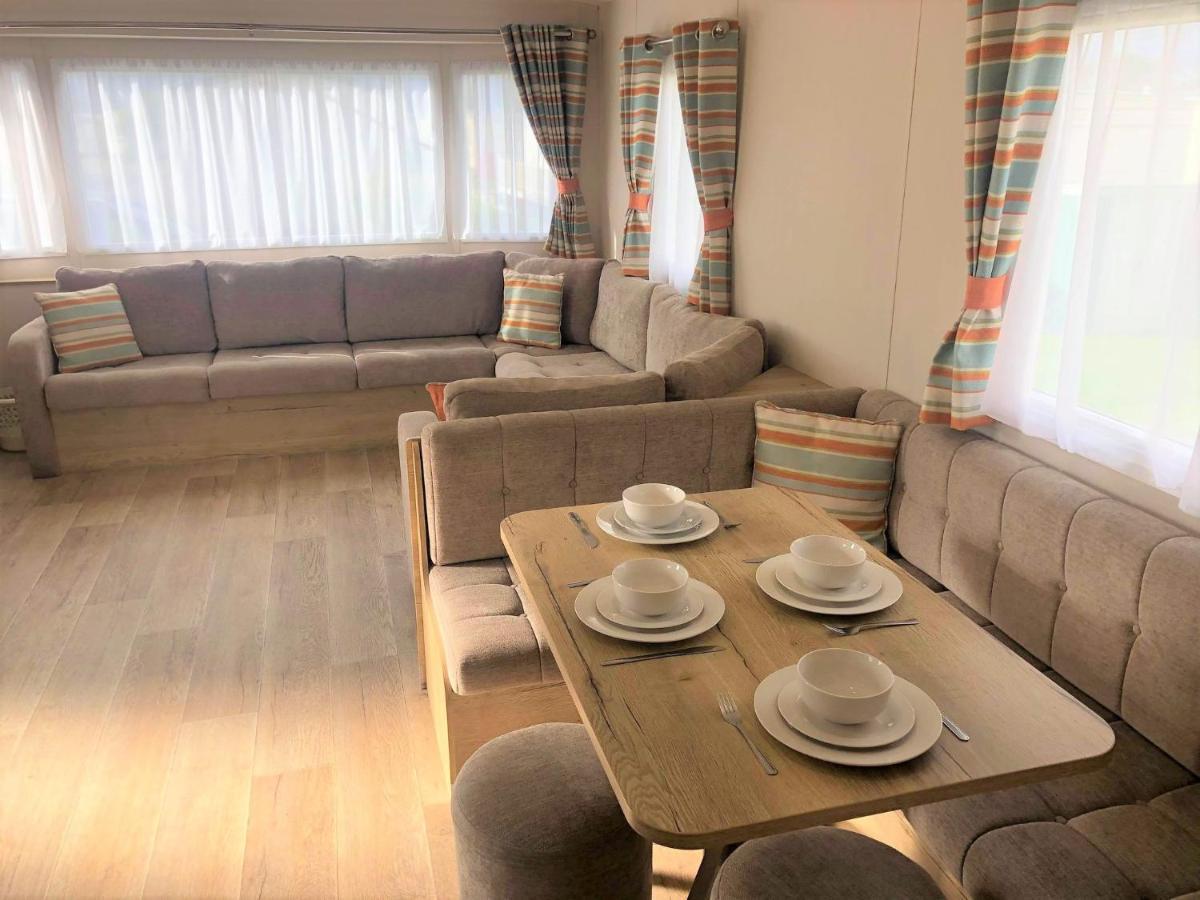 Cedar Deluxe Holiday Home Chapel Saint Leonards Kültér fotó